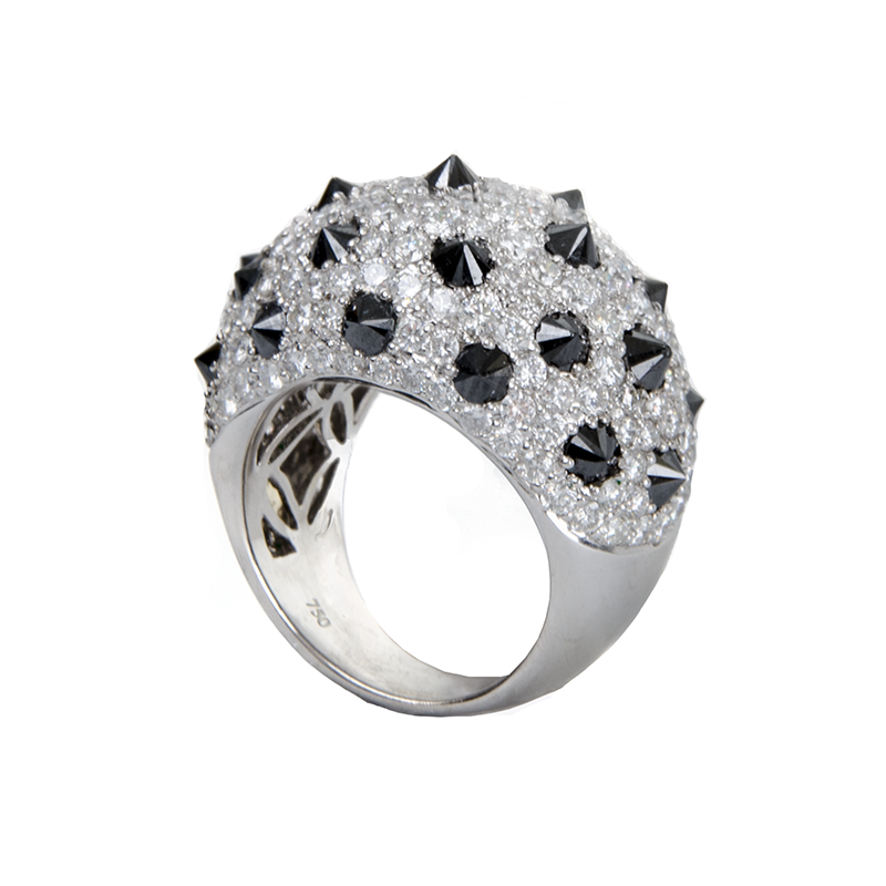 Cartier, Paris 18k Gold, Diamond and Onyx Panther Ring