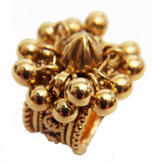 Boivin gold ring with moving balls