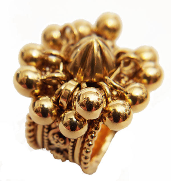 Boivin gold ring with moving balls