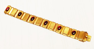 Gold and garner English Victorian bracelet.