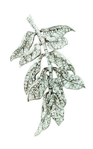 Flato diamond leaf brooch